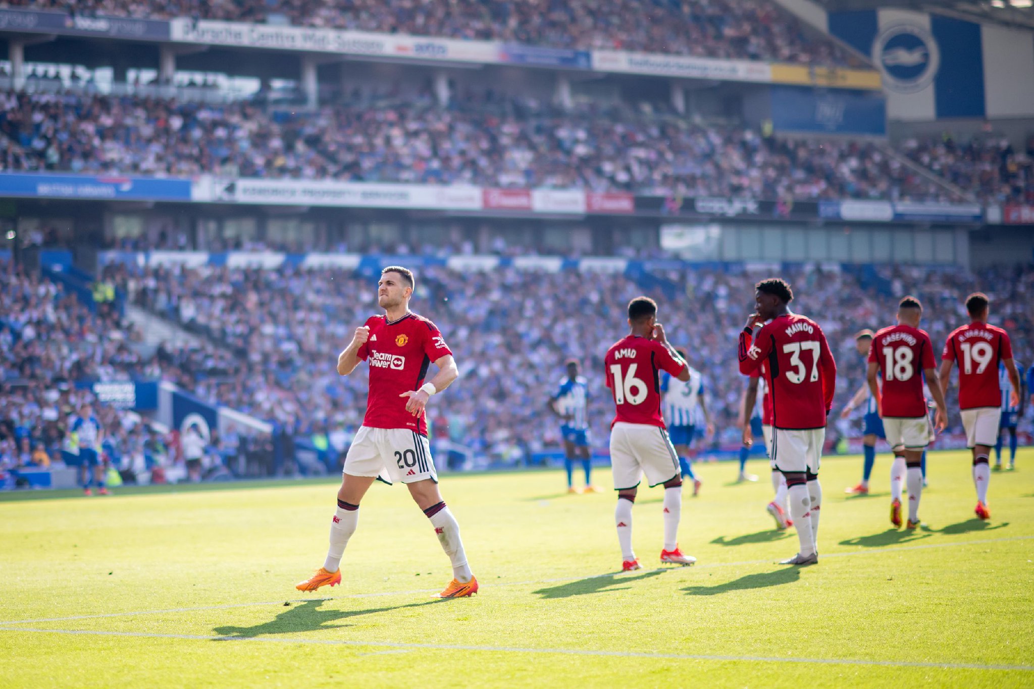 经暴露出一 经暴露出一