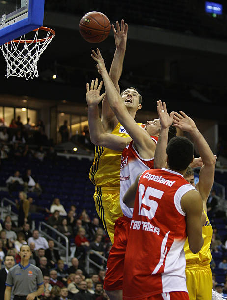 塔克的加盟 塔克的加盟